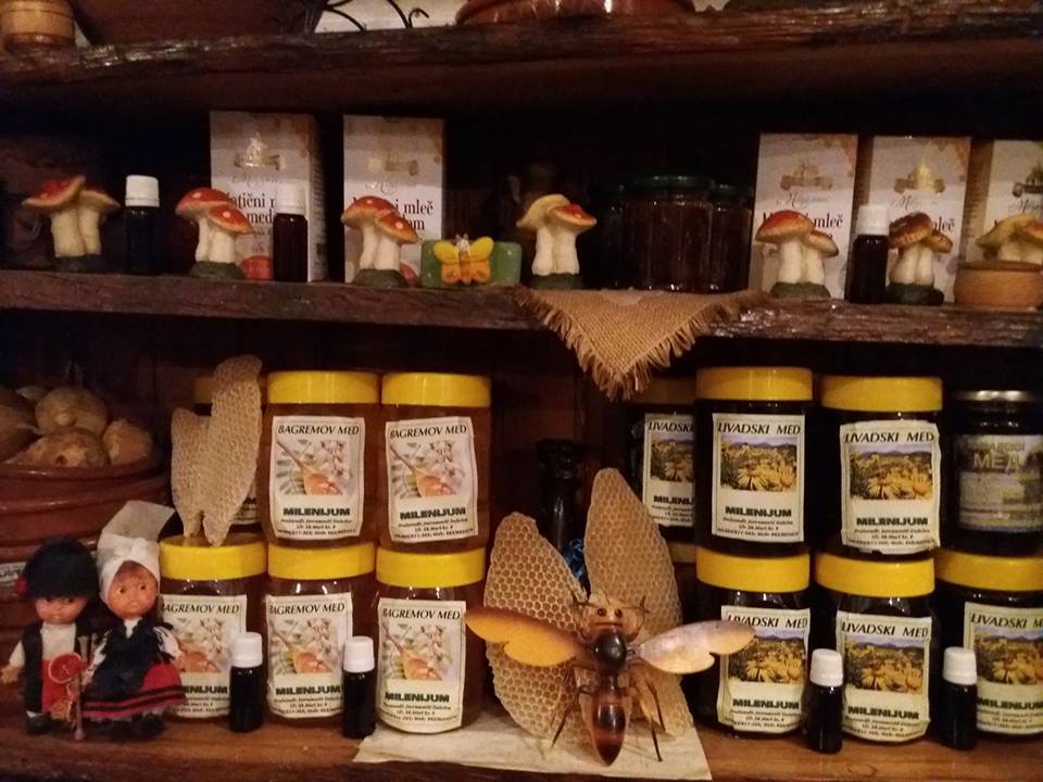 Ilustracija: pčelinji proizvodi iz Despotovca