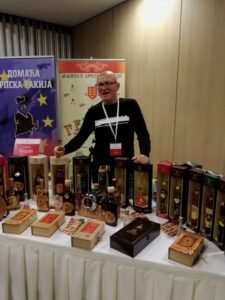 Ilustracija, Milan Jovičić, Gegula rakija, foto: Domaćinska kuća