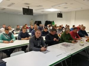 Ilustracija: Poljoprivrednici iz Valjeva, i savetodavci, foto: S.K.